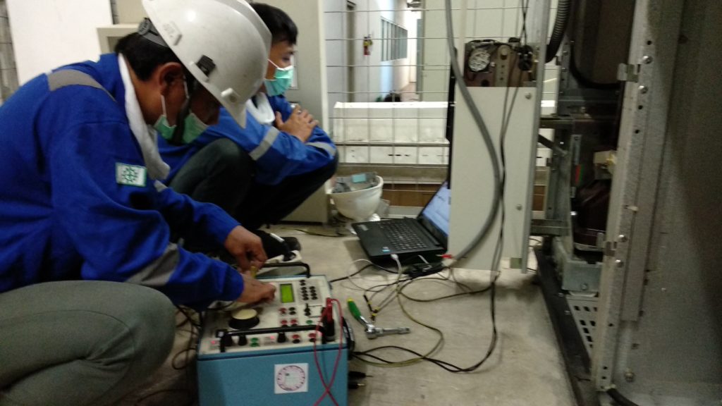 Grand Galaxy Mall || Preventive Maintenance Cubicle Smg And Install Capacitor Bank 5 Partnersurya Id Img 20190122 002815 - partnersurya hadir sebagai mitra epc & o&m