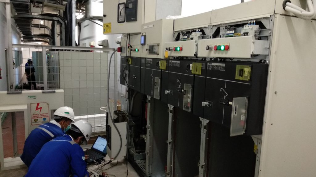 Grand Galaxy Mall || Preventive Maintenance Cubicle Smg And Install Capacitor Bank 6 Partnersurya Id Img 20190122 003015 - partnersurya hadir sebagai mitra epc & o&m